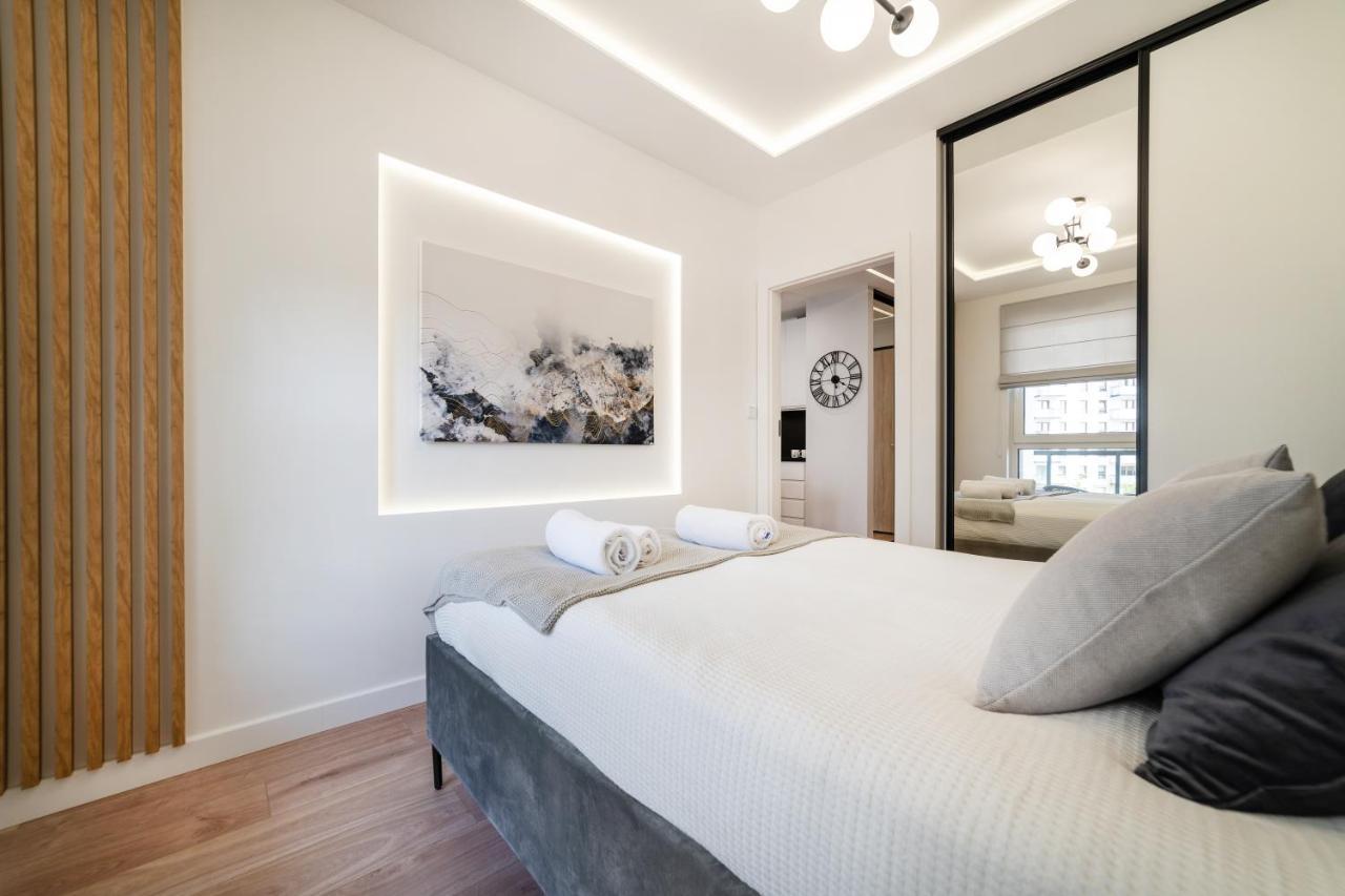 Apartment 56 By The Seaside Gdansk Letnica Luaran gambar